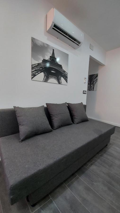 Madrid Luna House Apartment Exterior photo